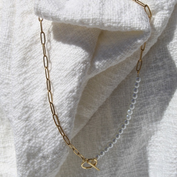 Gold Paper Clip and Pearl Necklace with OT Toggle Link - Picture 4 of 6